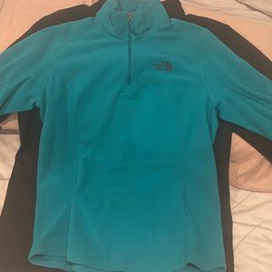 North Face Quarter Zip Fleece Hoodie Size small *2!